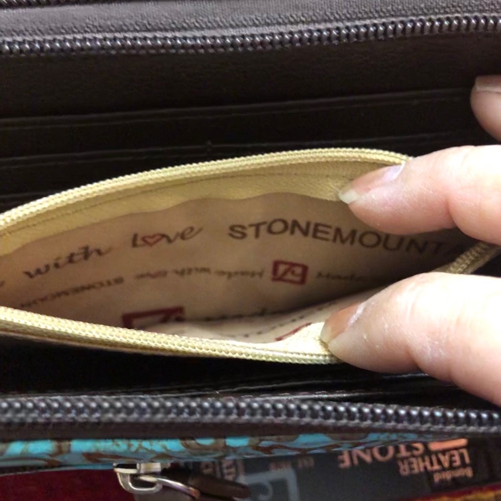 SALE  Stone Mountain Wallet/Wristlet- NWT - Picture 13 of 16